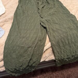 Maternity trousers